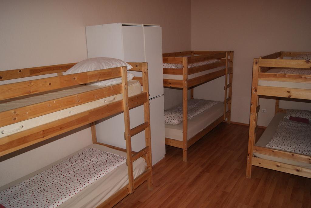 Happy Hostel Budapeşte Oda fotoğraf