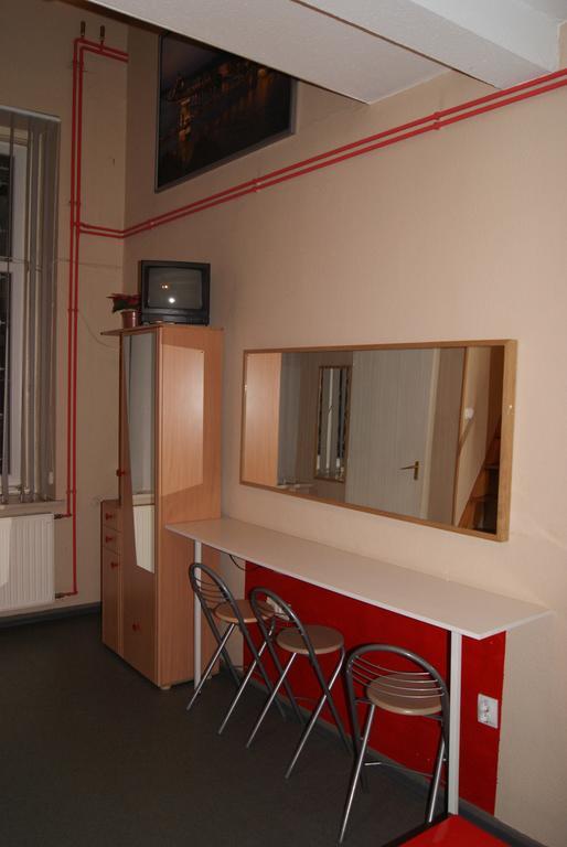 Happy Hostel Budapeşte Oda fotoğraf