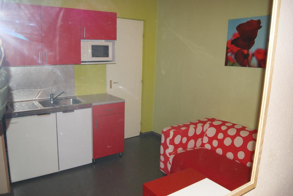 Happy Hostel Budapeşte Oda fotoğraf