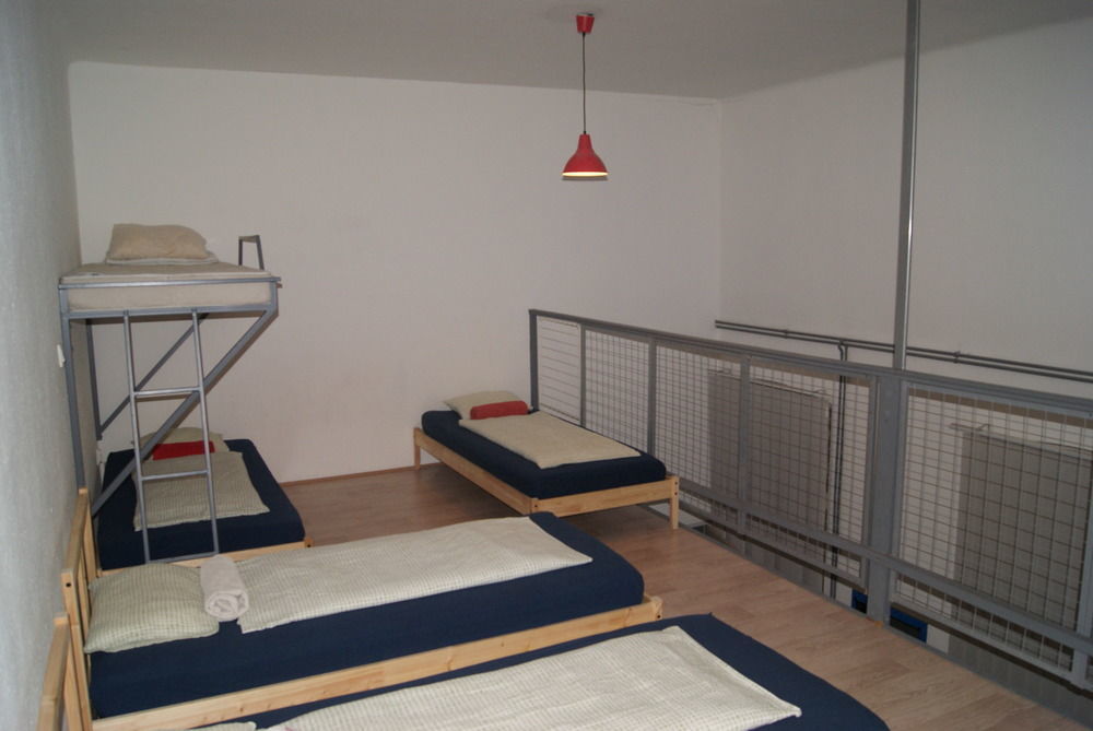 Happy Hostel Budapeşte Dış mekan fotoğraf
